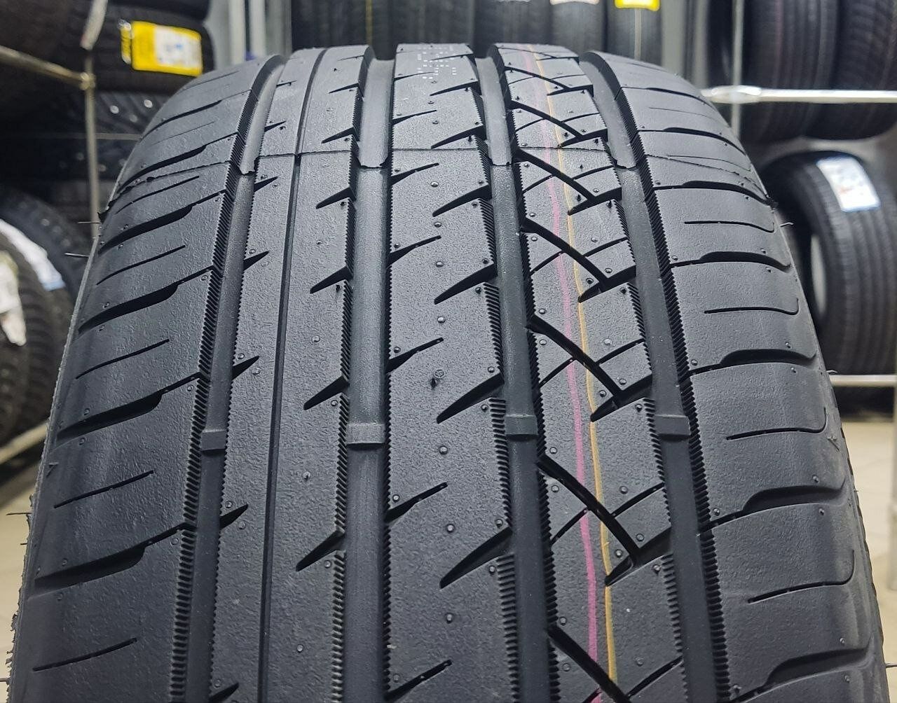 ROCKBLADE 255/35ZR19 ROCK 525 96W XL