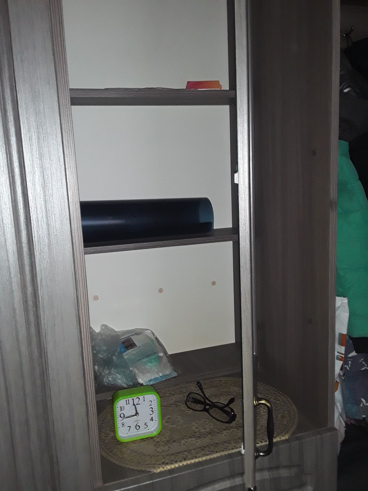 Продам прихожую, б/у. 100 тыс., торг хороший