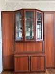 Продам сервант или посудный шкаф