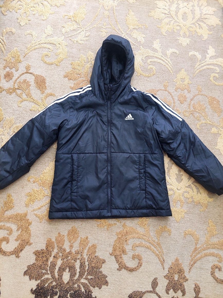 Продам куртку Adidas