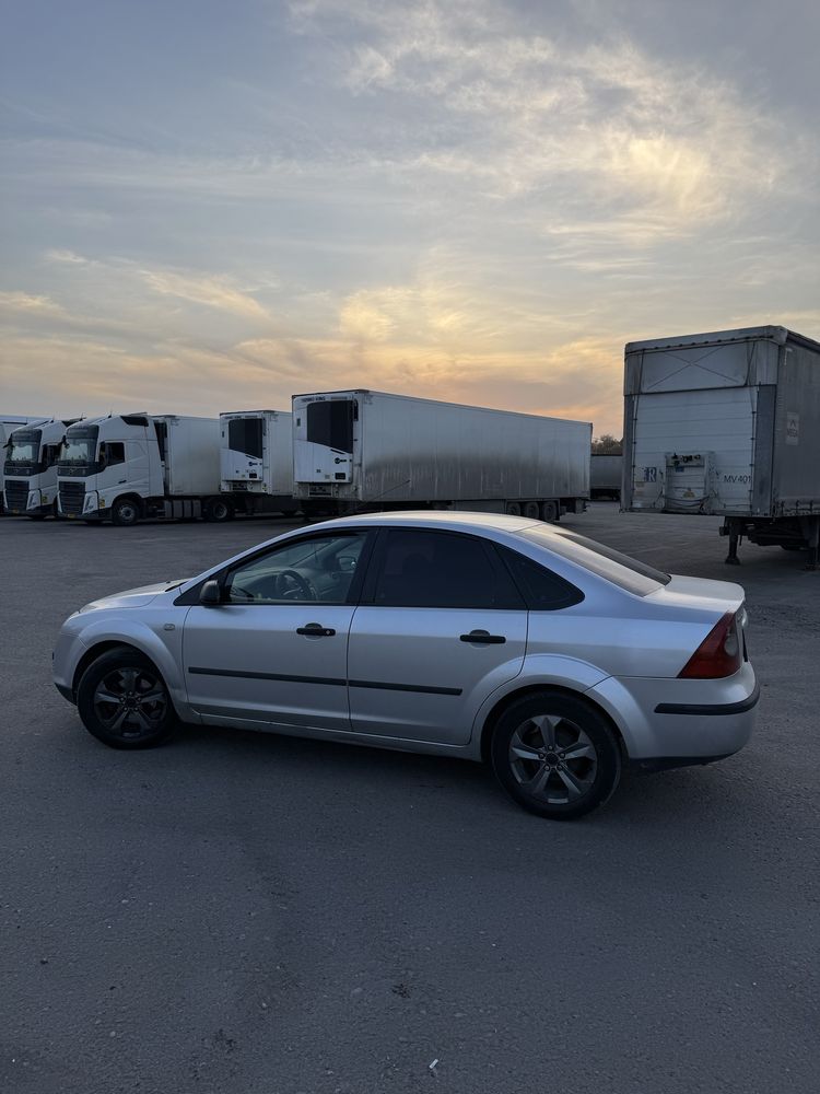 Ford focus 2 2006. 1,6. автомат