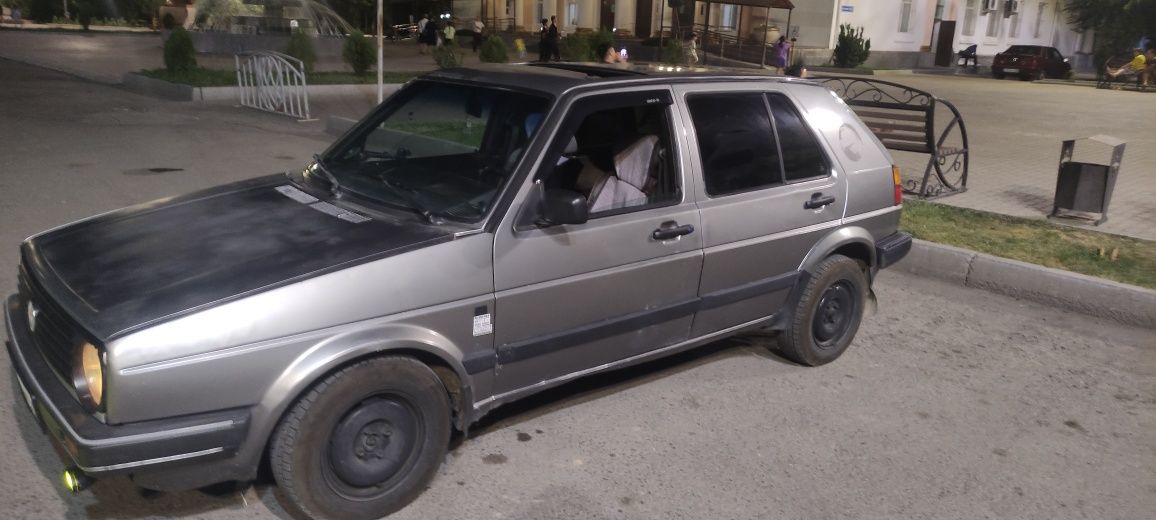 Продам гольф 2..