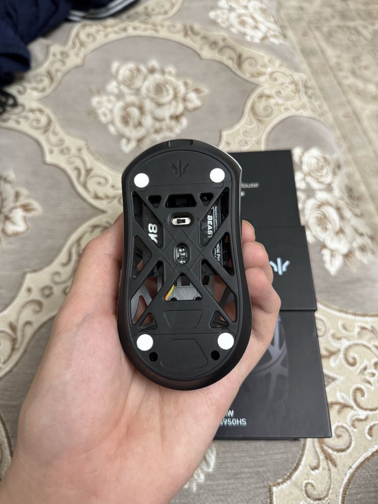 WLmouse Beast X Mini Pro Solid Sides