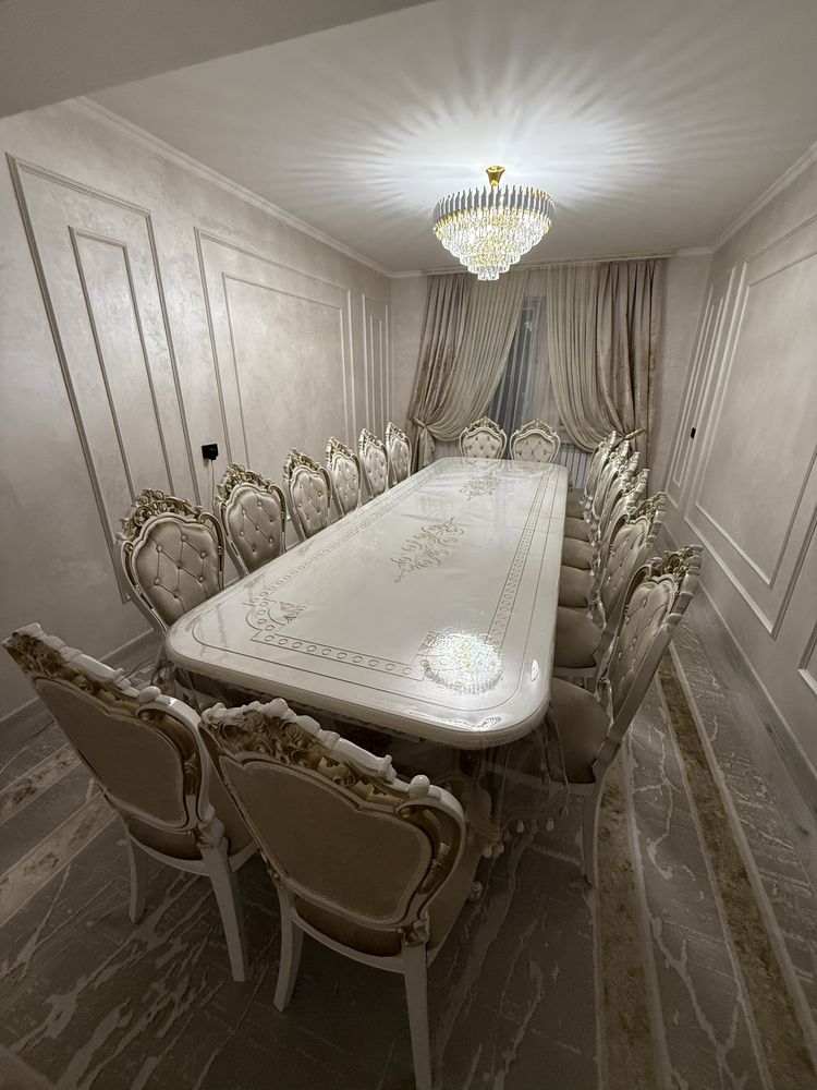Срочно продам стол и стулья!