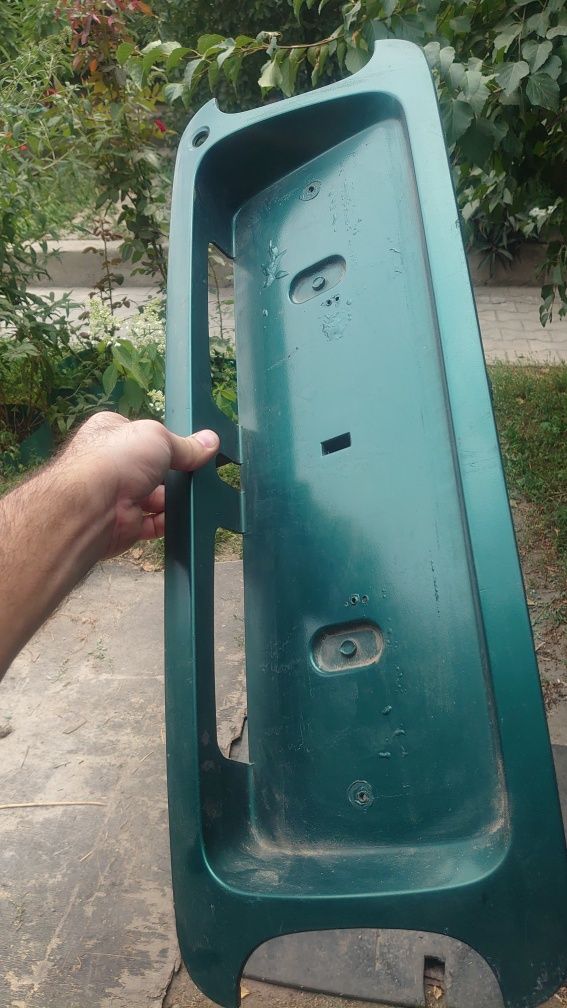 Хонда аккорд, сс7(1995г.)номерник, задний,в отличном состоянии.