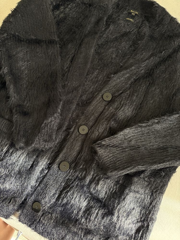 Черный кардиган Massimo Dutti