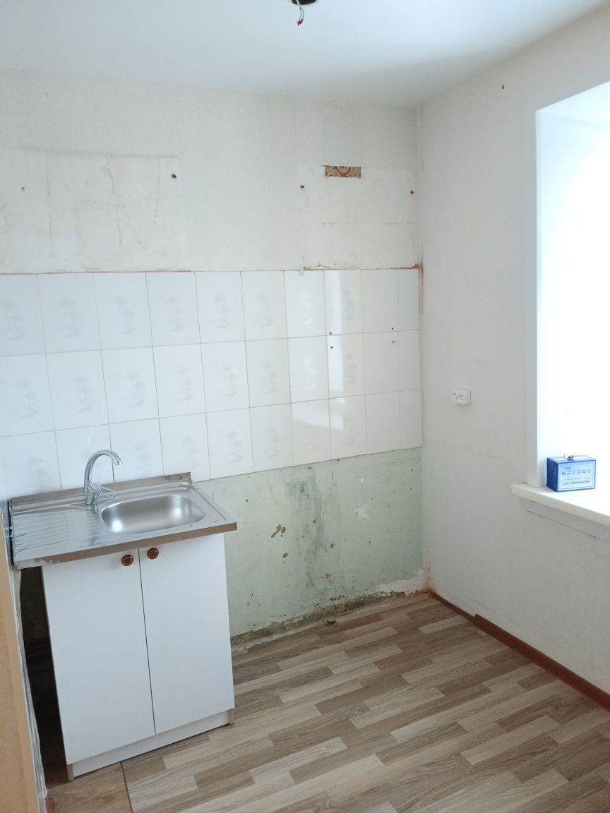 Продам 3 х комн квар . 5-29, 3 этаж.