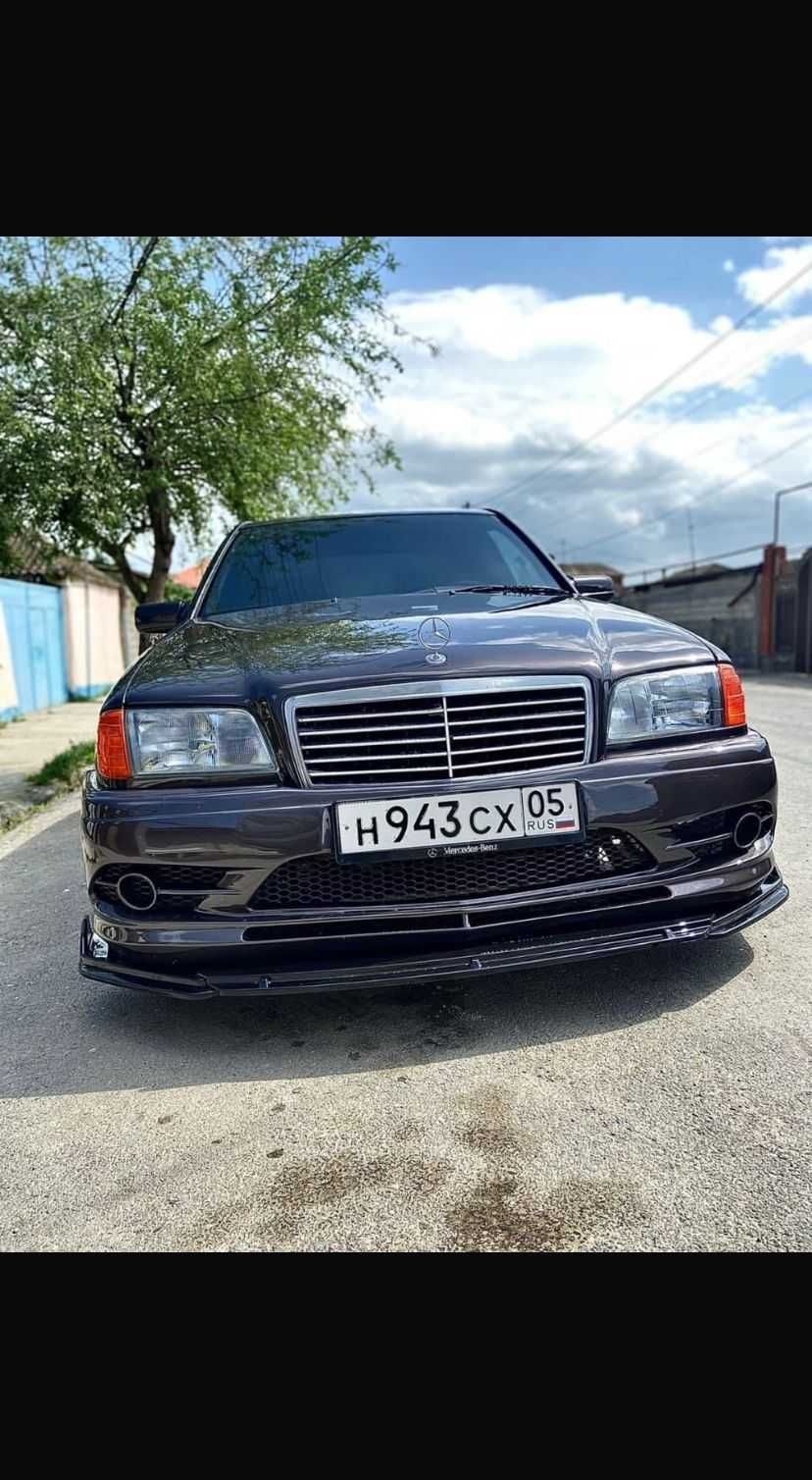 Бампера на Mercedes W202