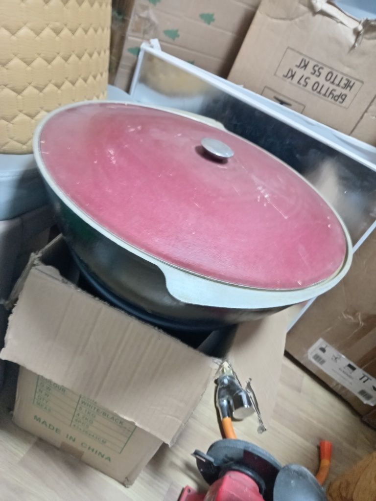 Продаётся кухонный комплект посуды и инвентаря для кафе, ресторана