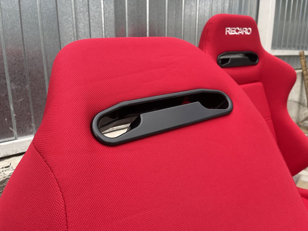 Сиденья Полуковши Recaro sr3, пара, новые