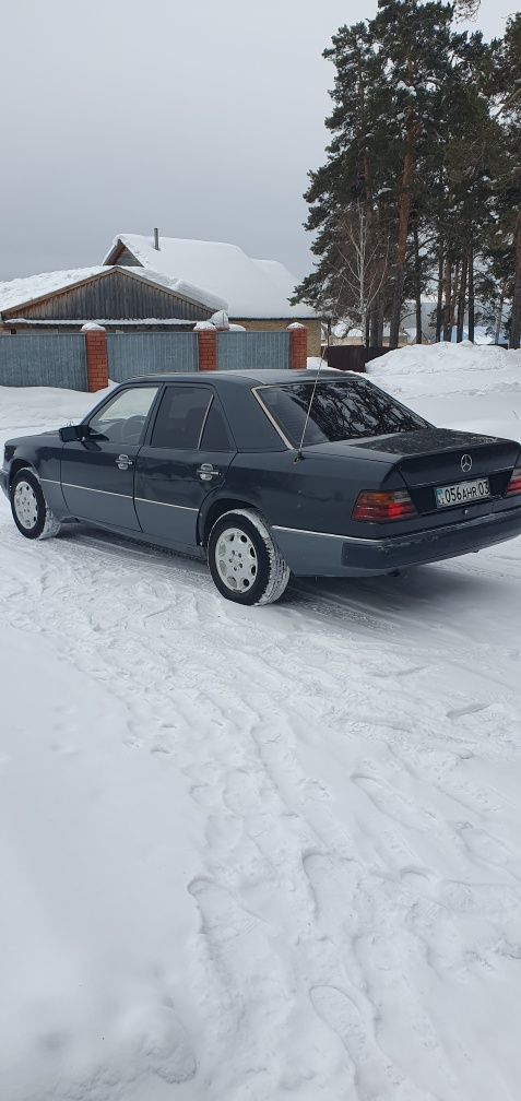 Mercedes Benz E 200