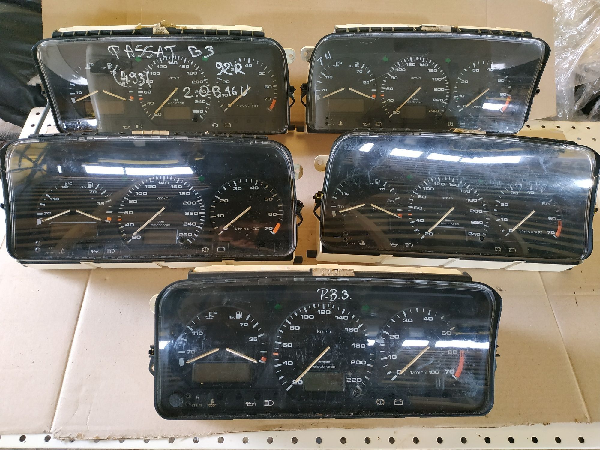 Щиток приборов панель Passat B3 B4 Transporter T4