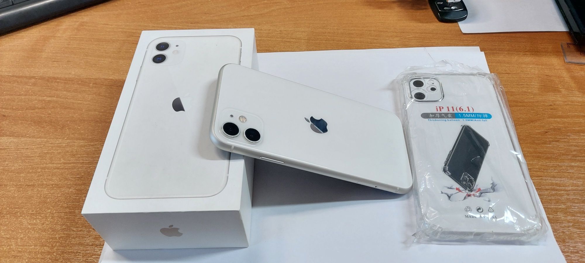 IPHONE 11 память 128 Гб