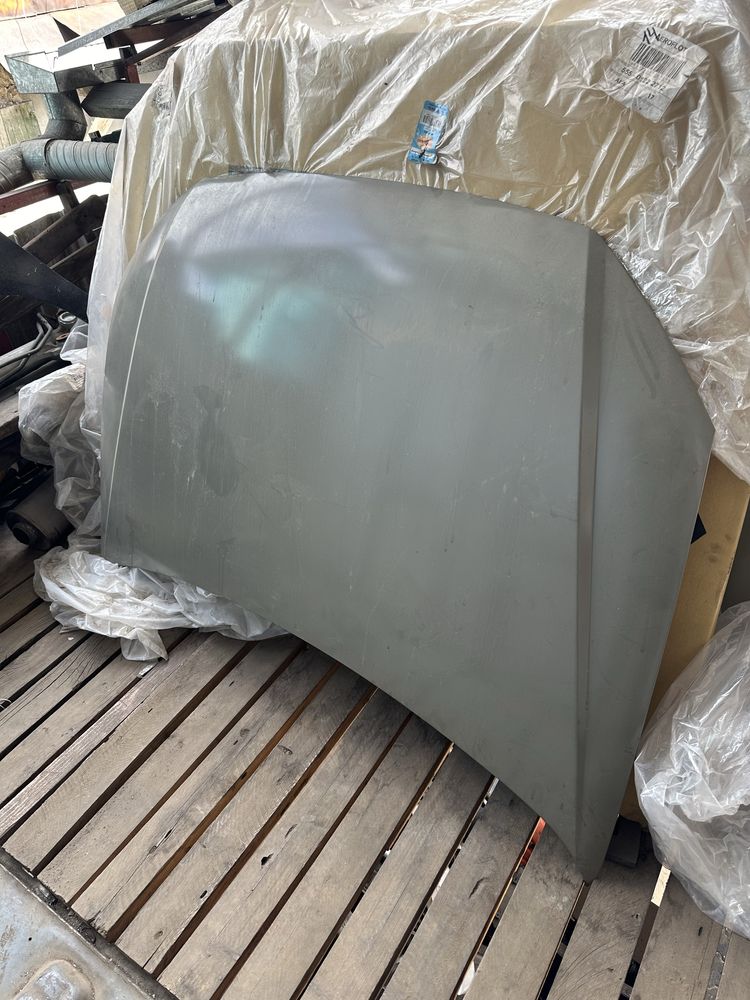 Капот Volkswagen polo
