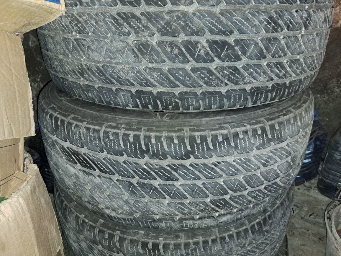 Всесезонные Шины ,Nitto dura.265/70/16 Японские .