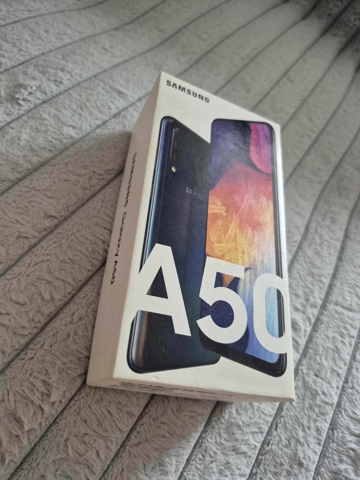 Продам Samsung A50