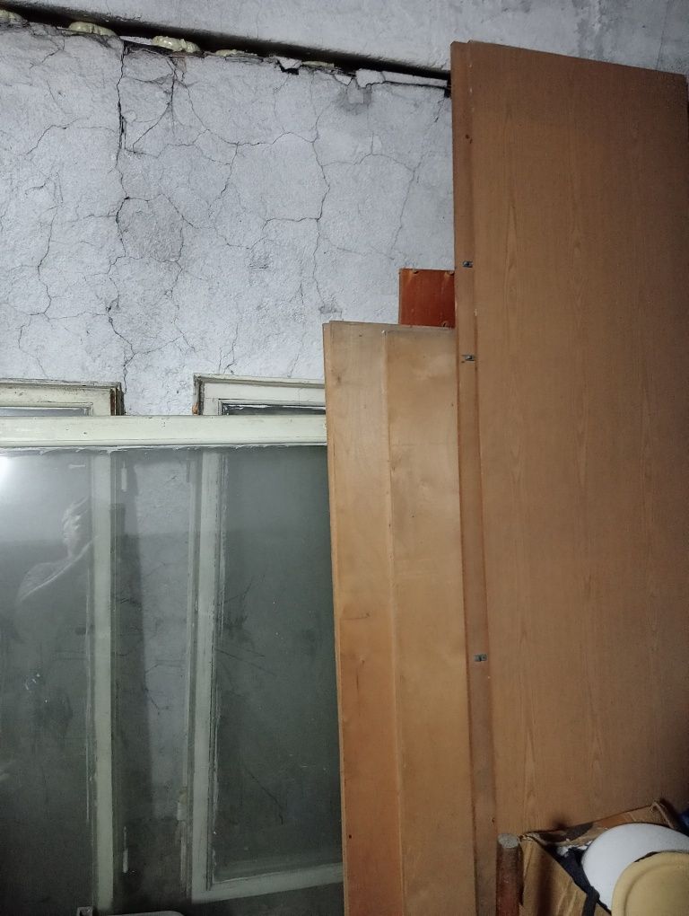 Окна .и ДСП. Бесплатно.
