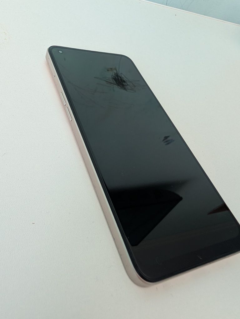 Продам Oppo Reno 7 128gb в идеальном состоянии