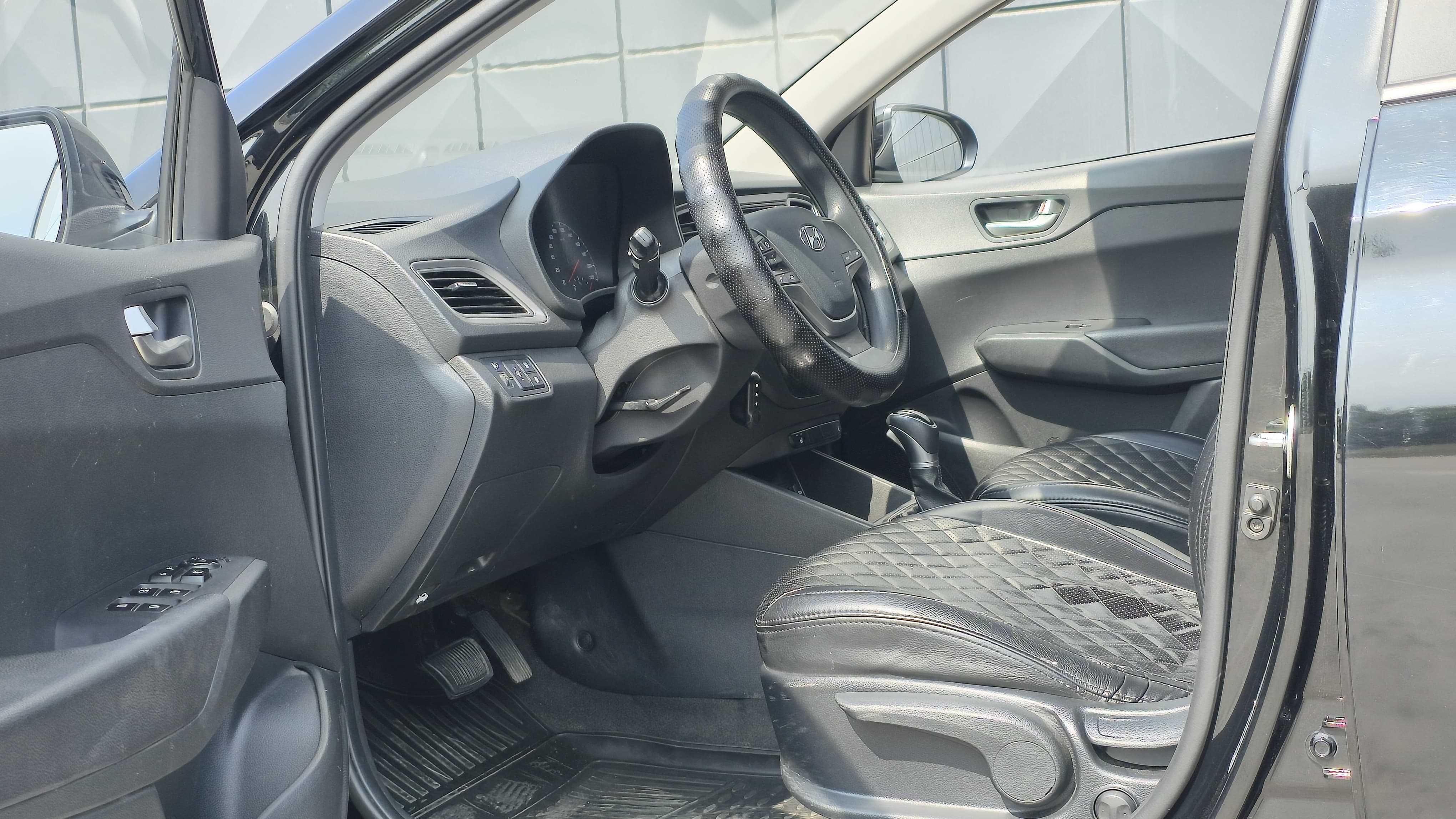Hyundai Accent БЕЗ ВОДИТЕЛЯ. Прокат авто. Аренда авто. Аренда машин.