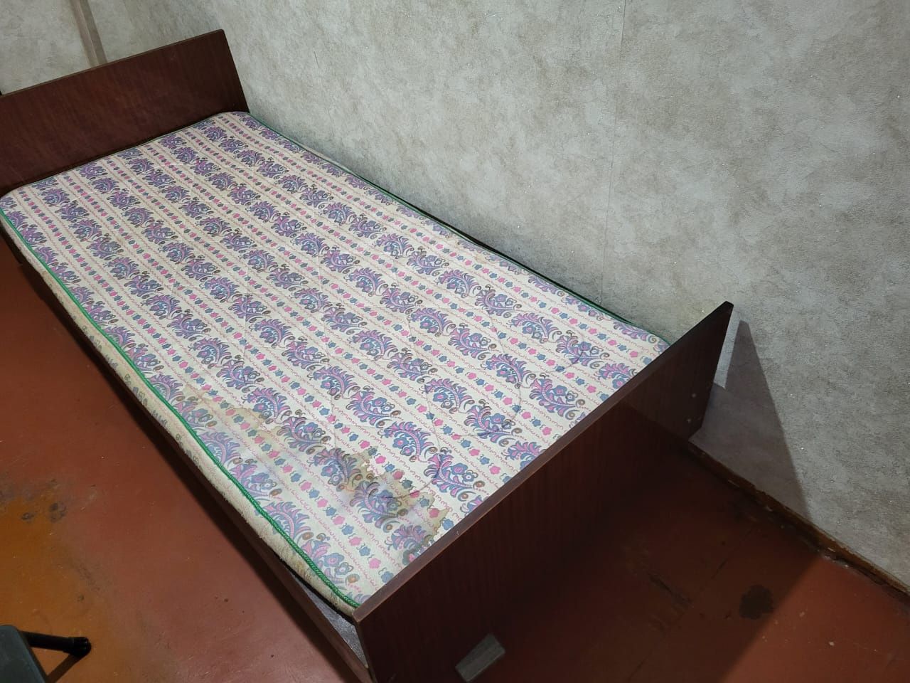 Кровать одноместная