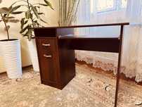 Письменный стол (компьютерный стол)