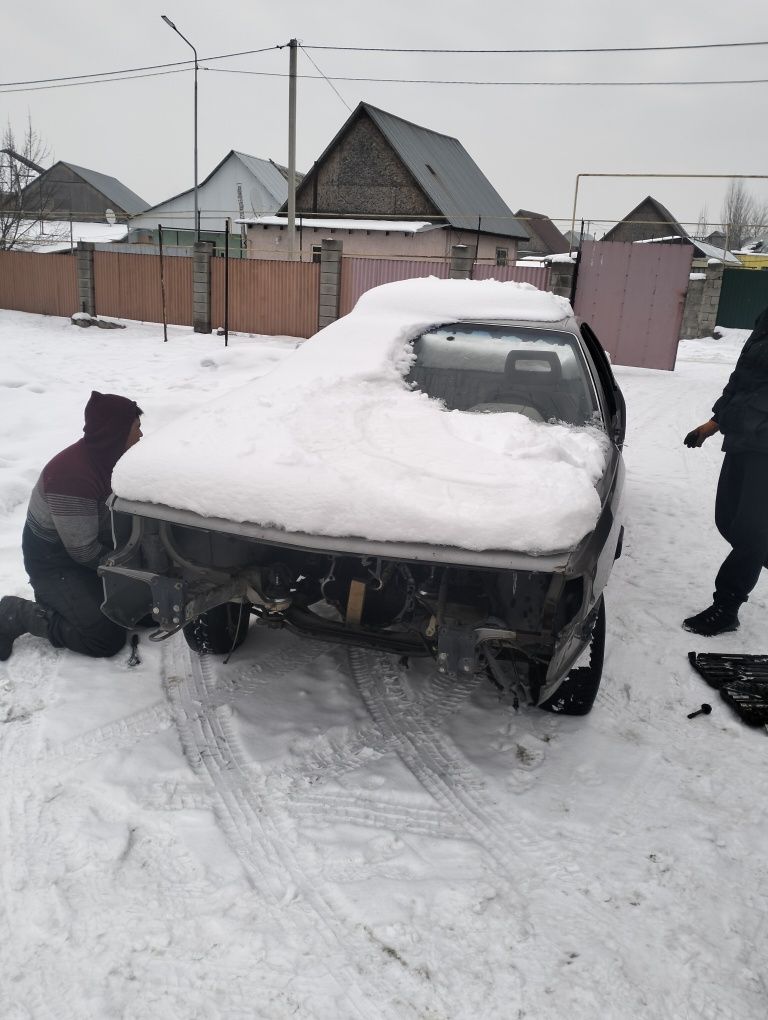 Ауди  100  сатылады по запчасти