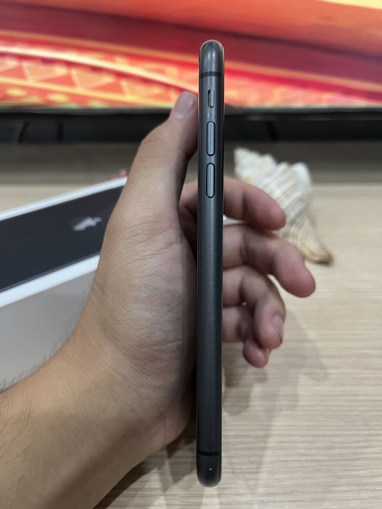 iPhone 11, 64гб, в отличном состоянии