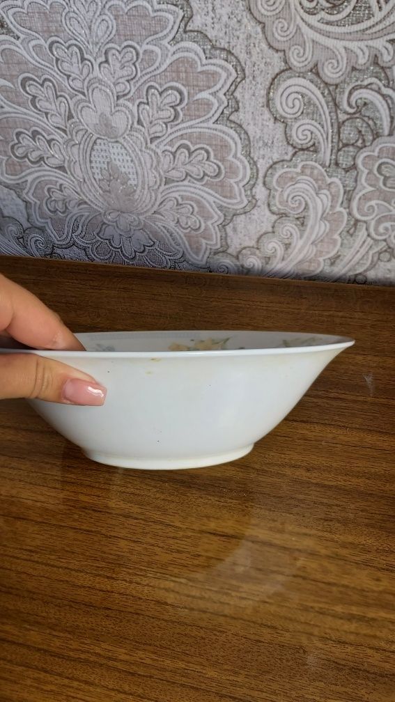Продам салатник 1шт