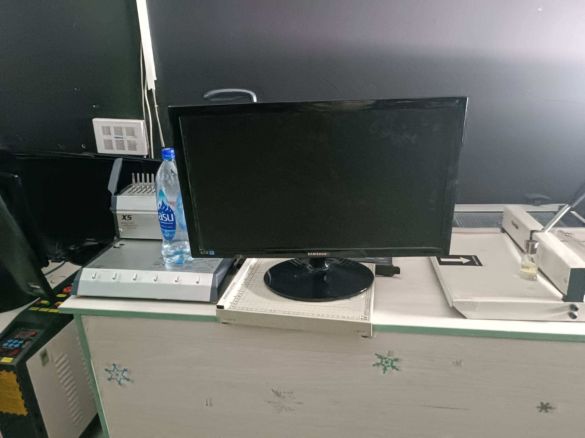 Монитор. Самсунг  LS24B300