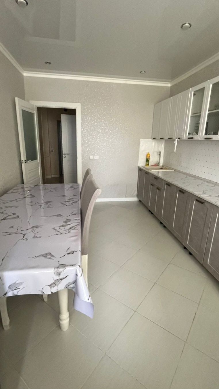 Продам 2-х комнатную квартиру на мкр Кунаева