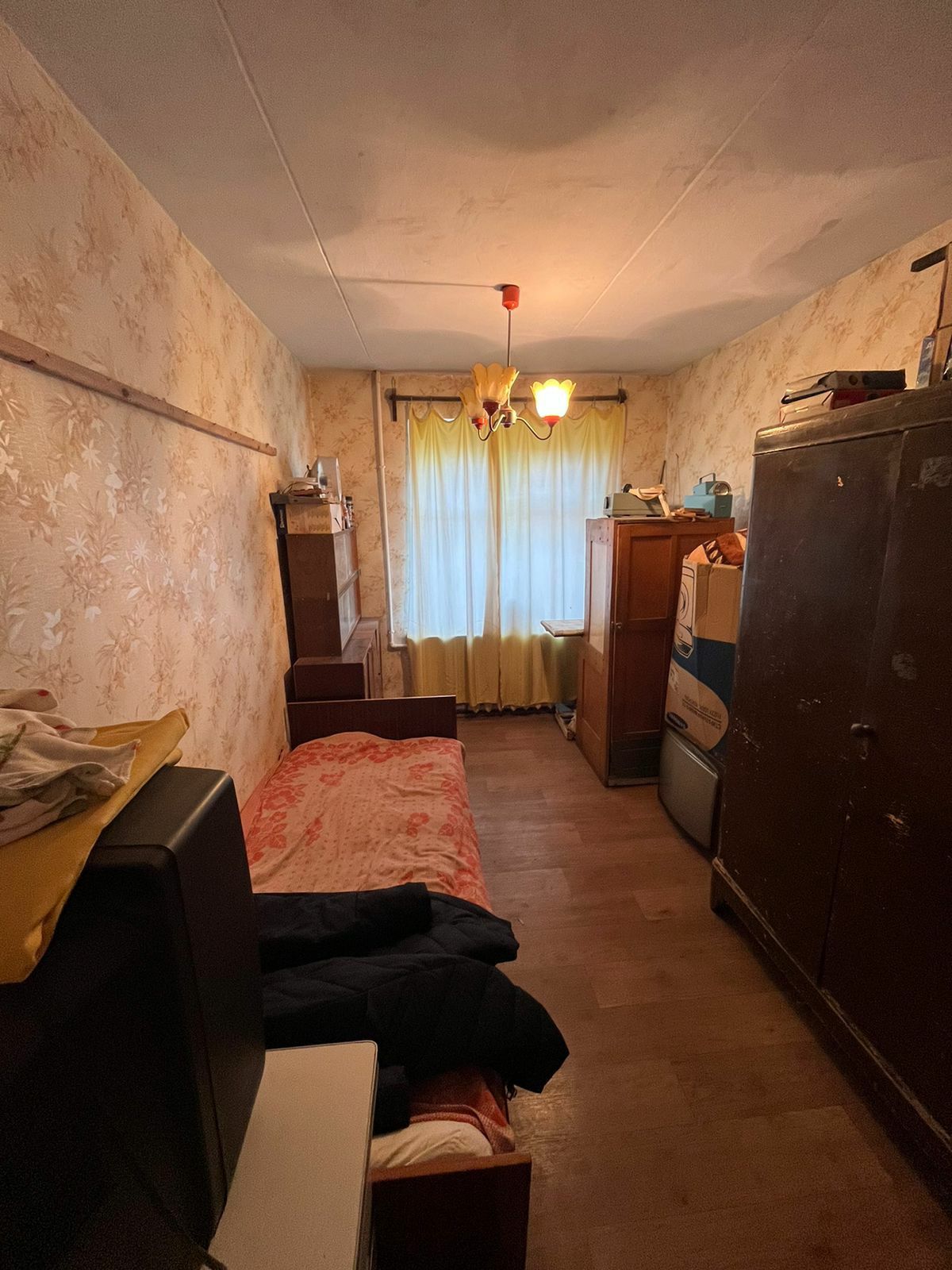 Продаётся 3-х комнатная квартира, в районе 2-го рабочий.