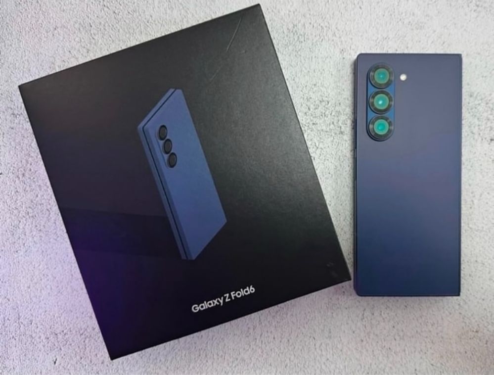 Samsung Z Fold 6 256gb в новом состоянии ,на гарантии