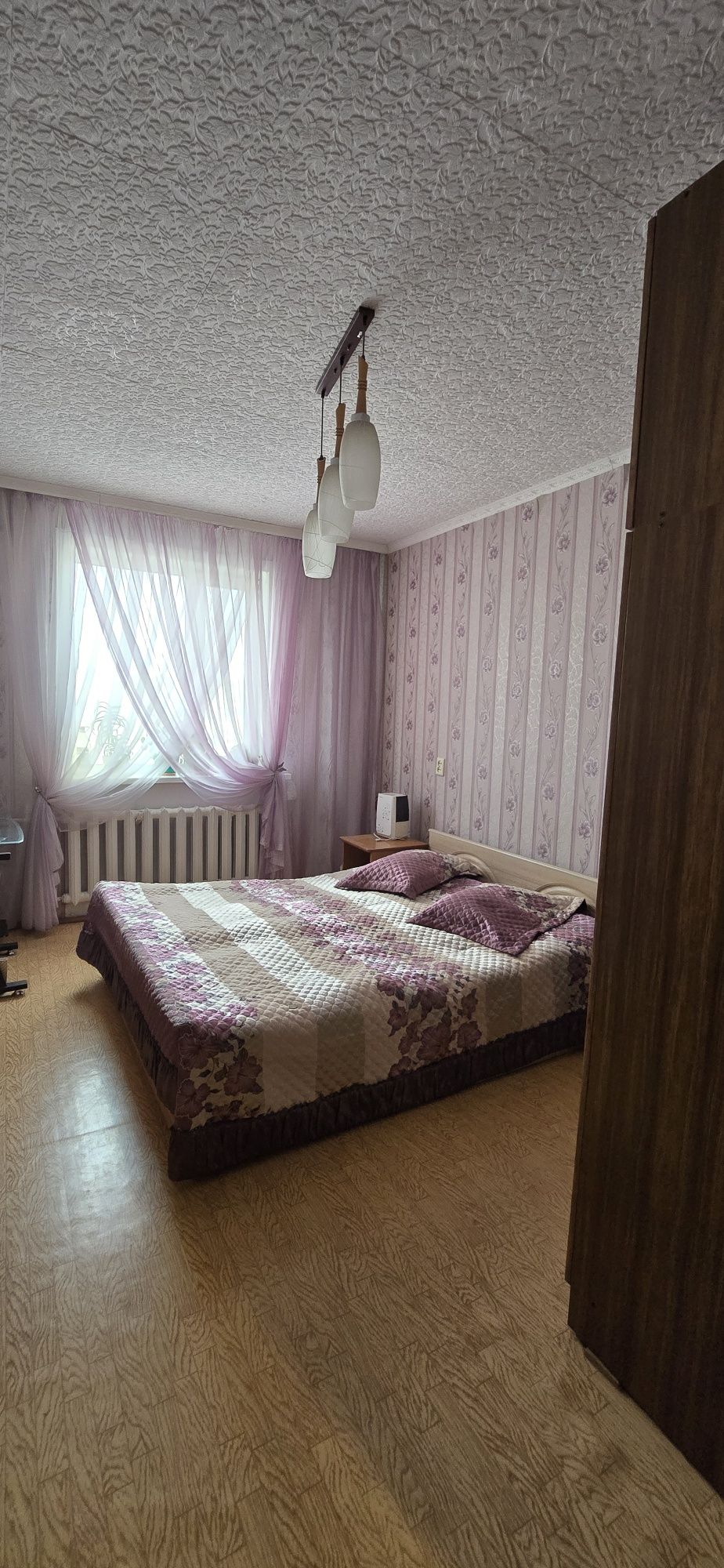 Продам 2-х комнатную квартиру по адресу Беркимбаева 90.