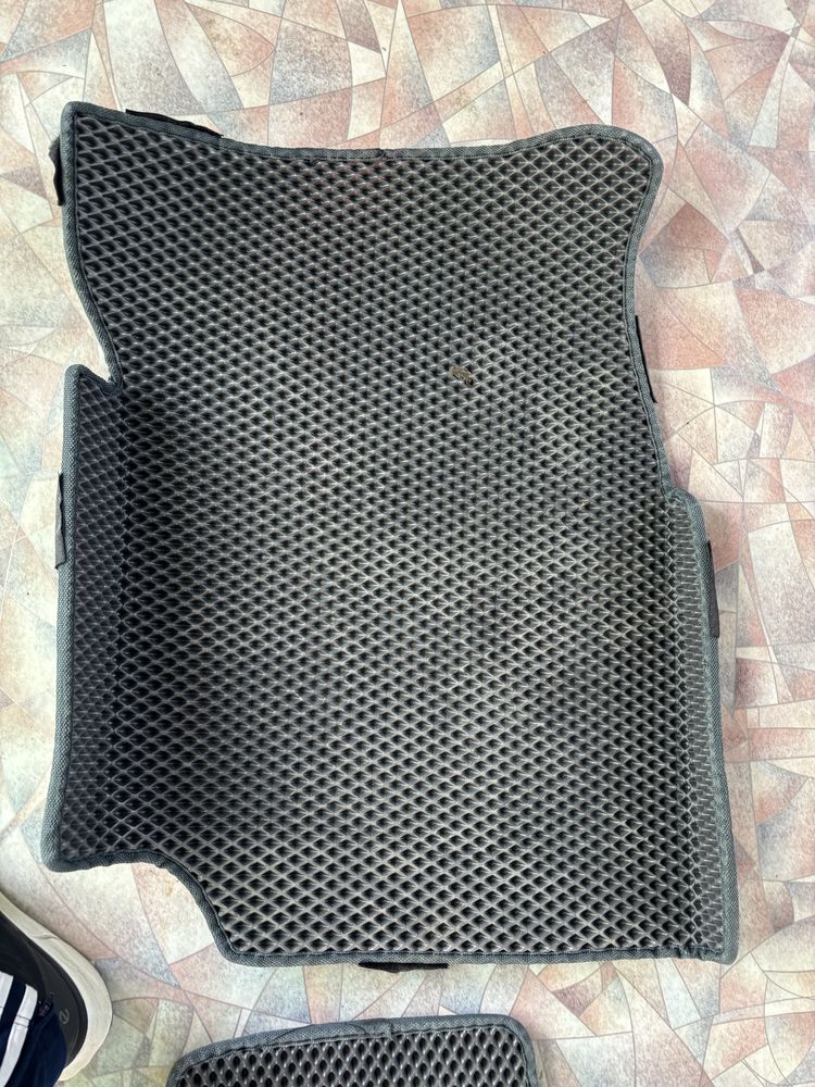 Продам evo полики на RAV4