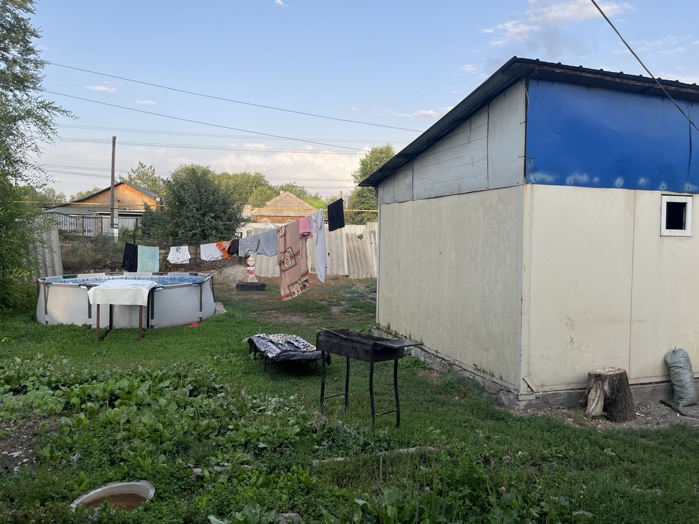Продается  4 комнатный Дом.