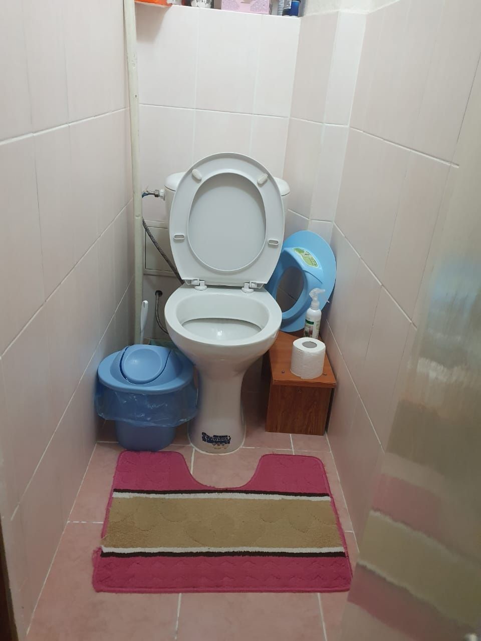 Продается 2-комн (7-50, 1 эт)
