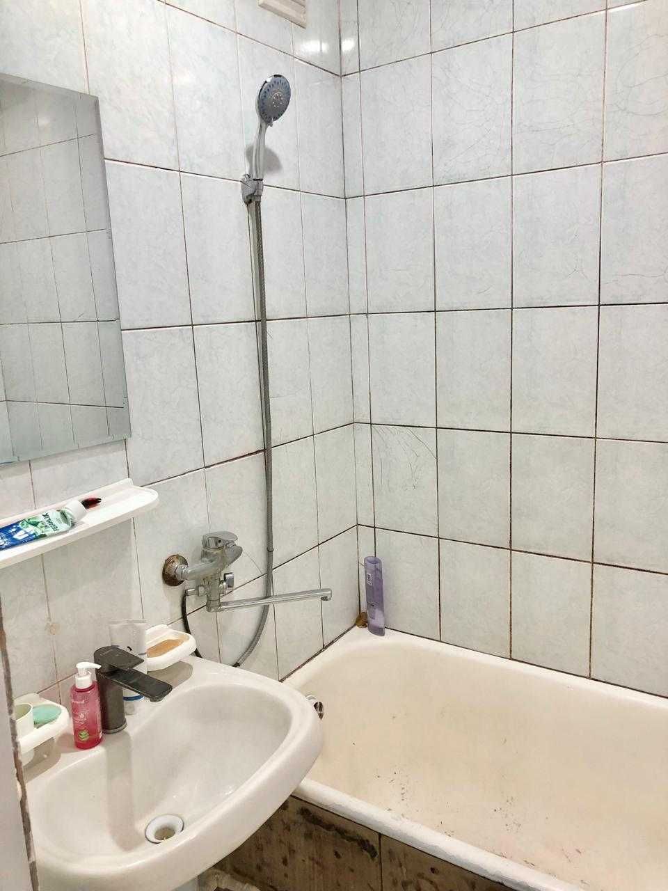 Продам 3х комнатную улучшенную квартиру в Майкудуке, 15 мкрн.