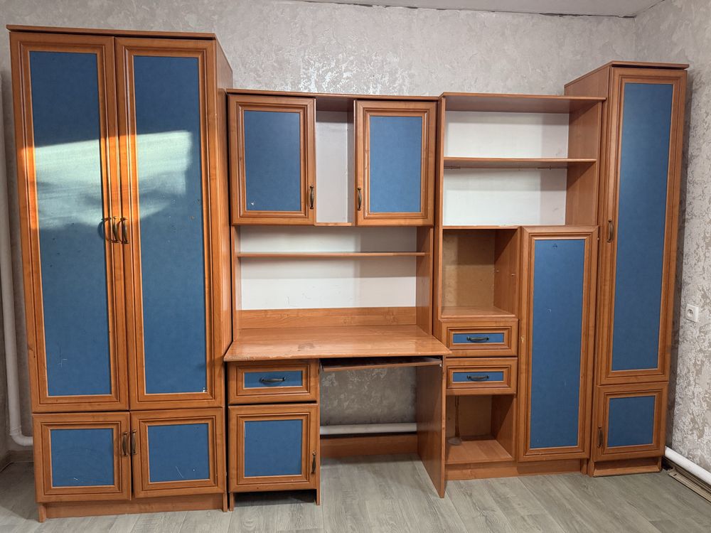 Продам шкаф в хорошем состоянии