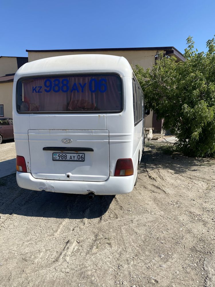 Продаю автобус хундай каунти 2006 год