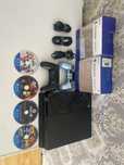 Продам PlayStation 4 FAT | 4 игры 2 джойстика