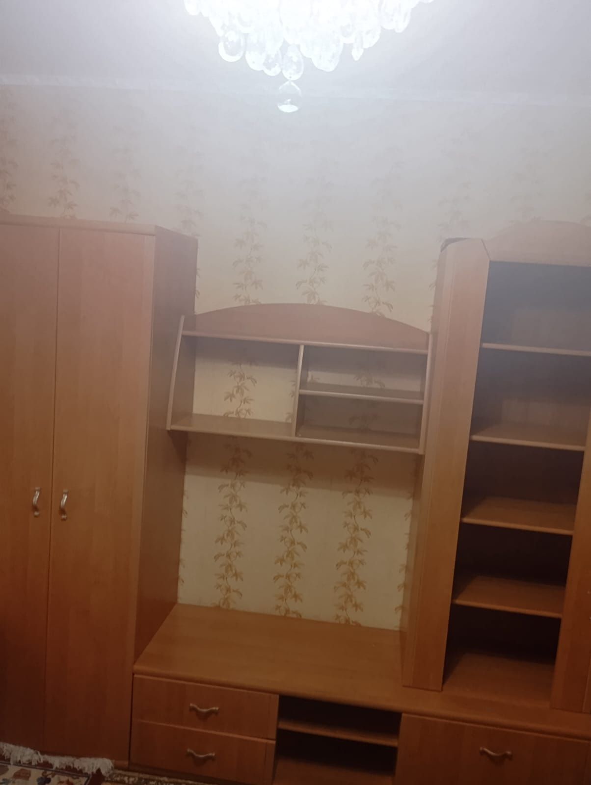 Продаётся горка  и комод недорого