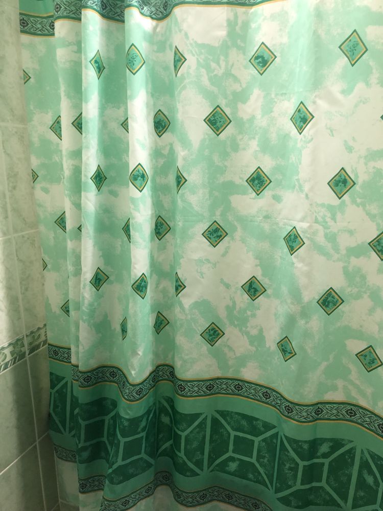 Продам штору с палкой и крючками