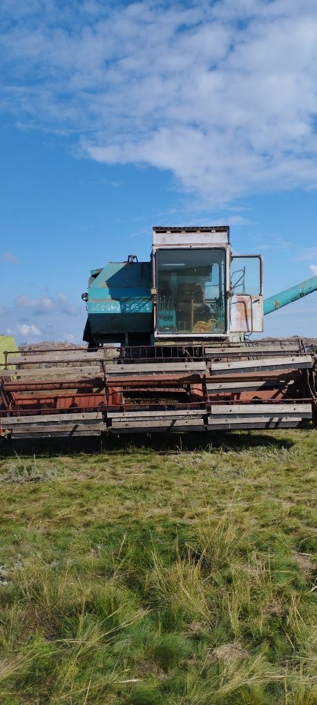 Продам комбайн Енисей