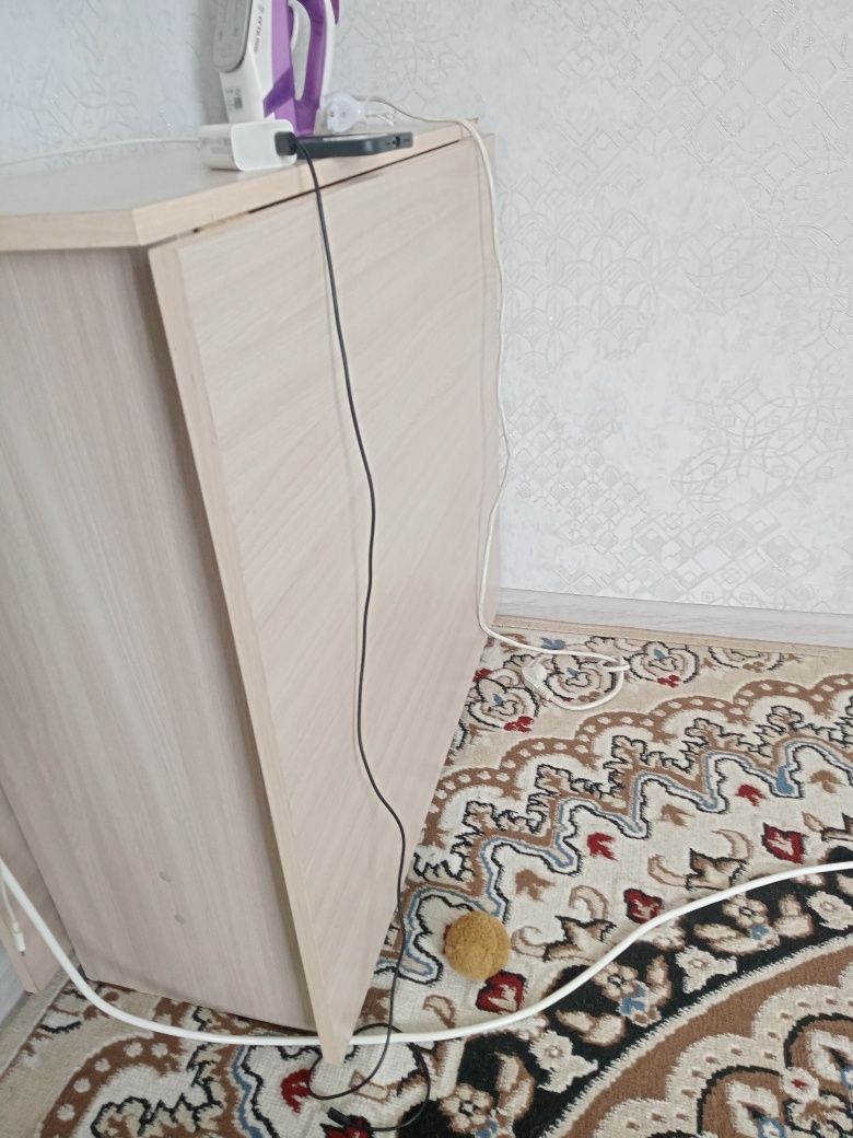 Продам стол раздвижной