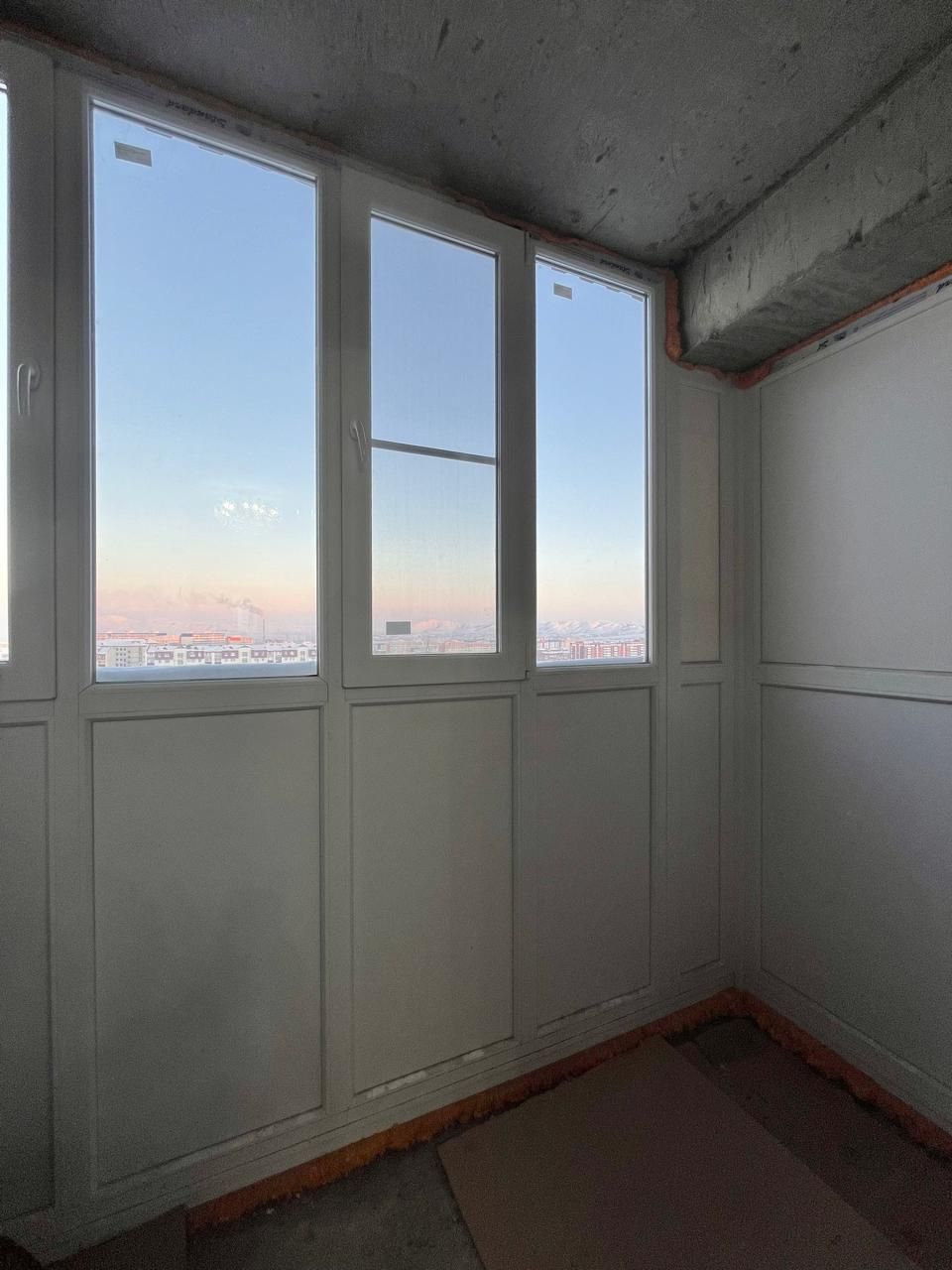 Продам 3-комнатную квартиру с ремонтом и мебелью. Аль-Фараби 40. КШТ.