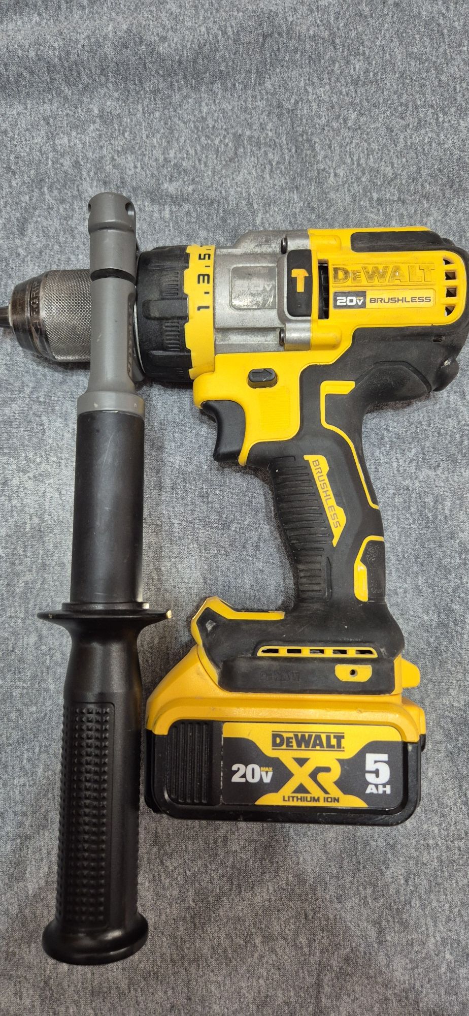 Дрель Шуруповерт Dewalt DCD999