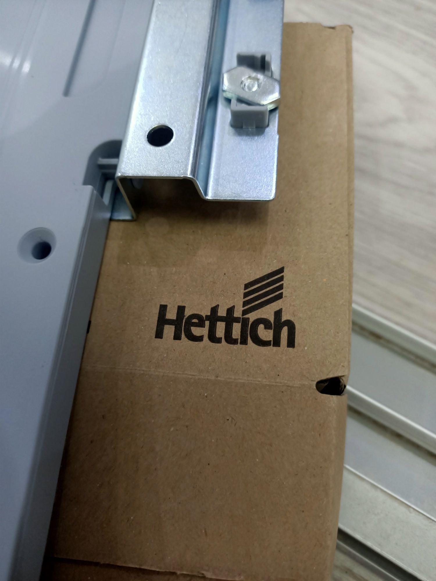 Продам новый механизм для шкафа купе