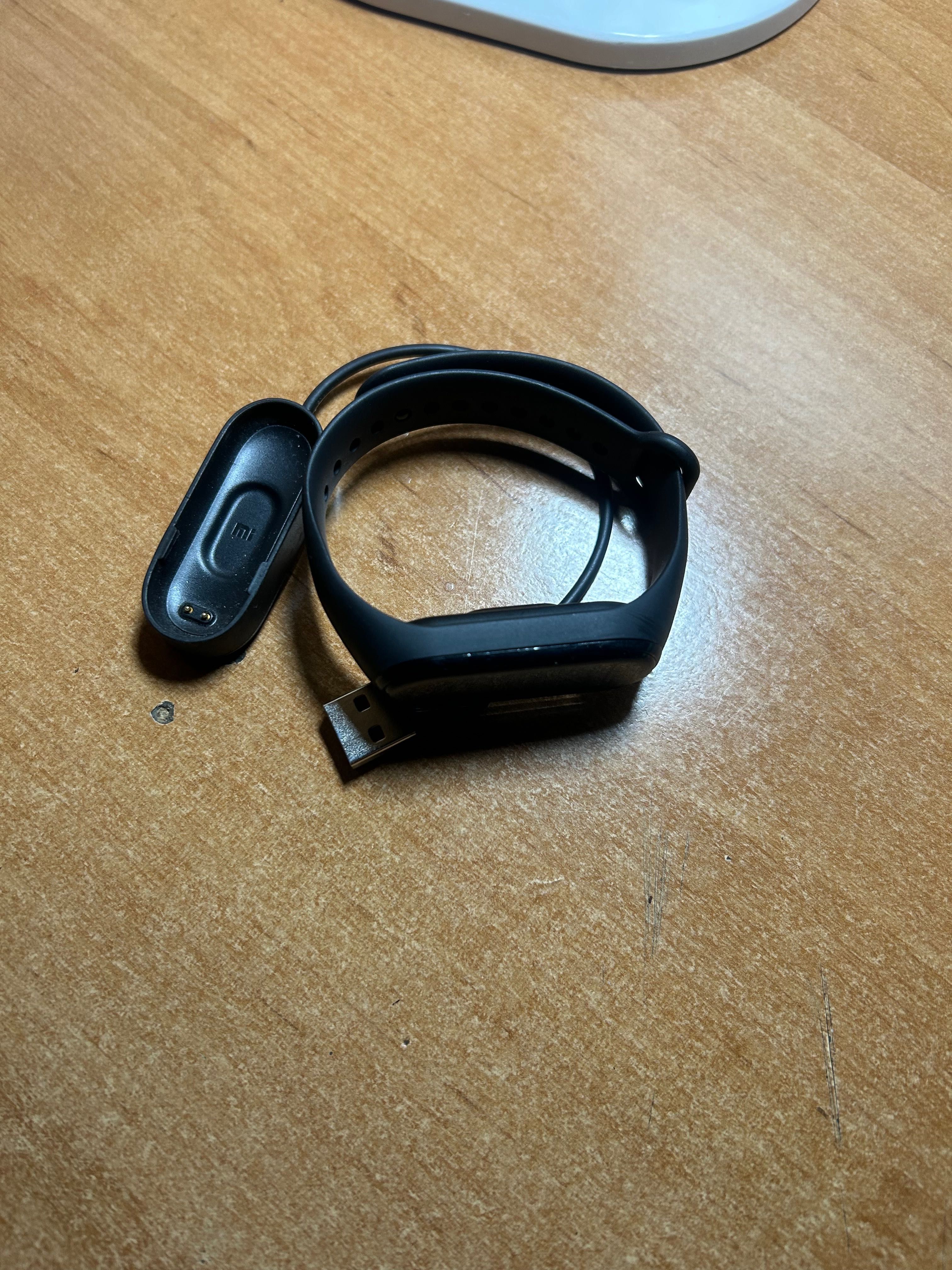 Xiaomi mi band какой-то