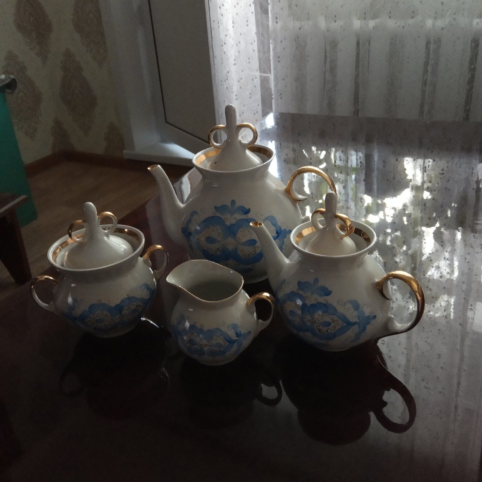 Продам сервис хорошего состояния