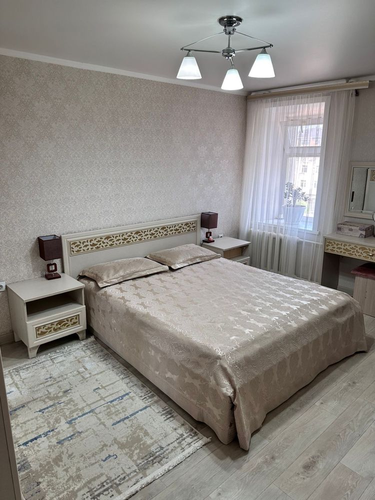 Продам 4-х ком квартиру